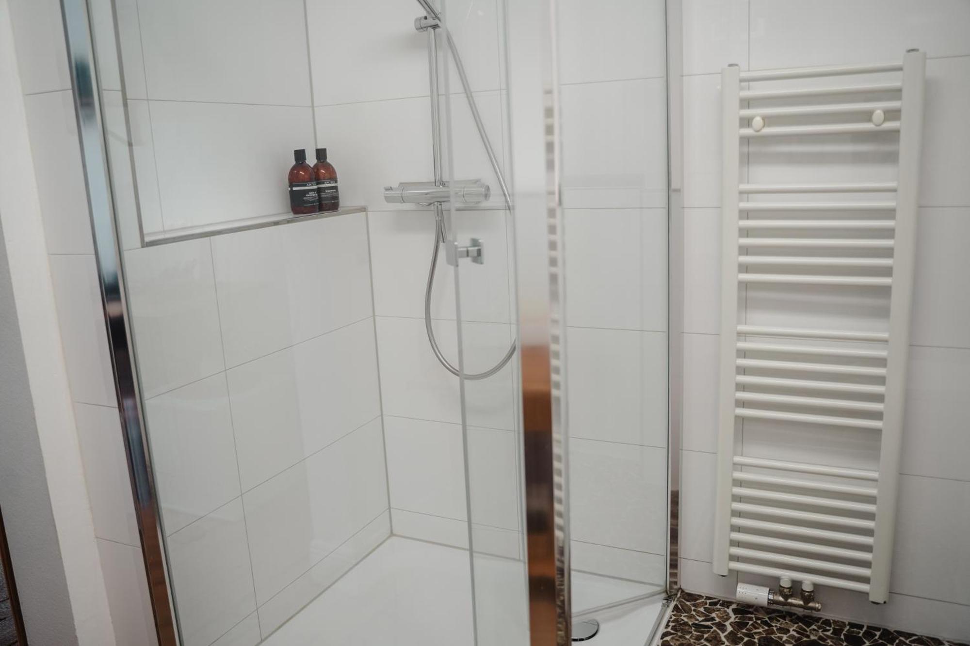 II Gemuetliches 1-Zimmer-Apartment & Eigenes Bad II Кобленц Екстериор снимка